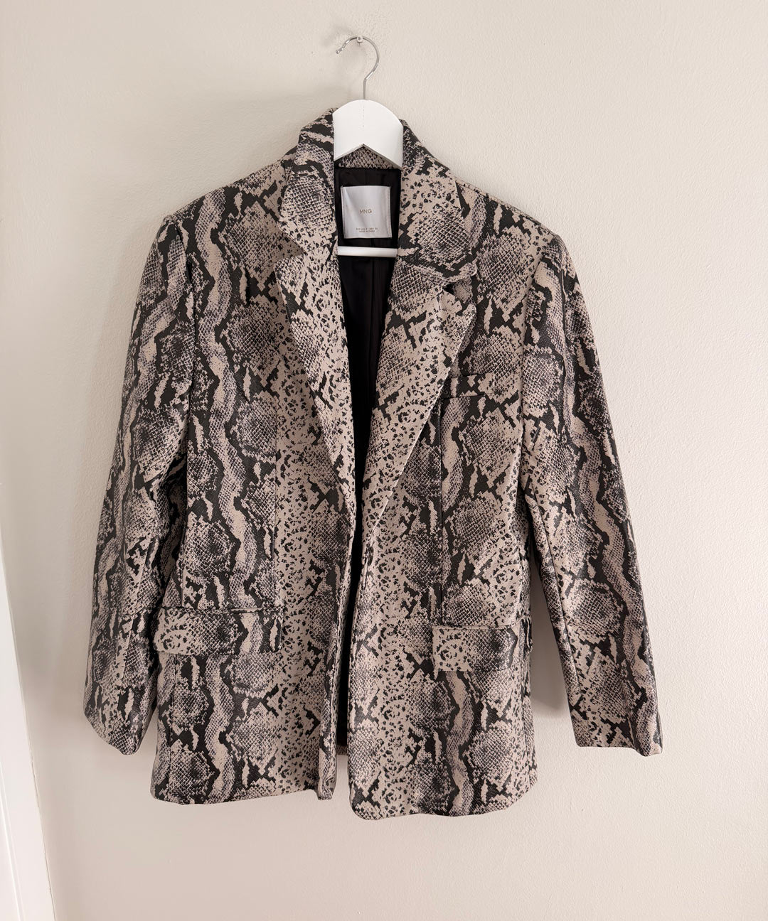 Loved-by-Lilli-Second-Hand-Womens-Blazers-Tops-Multi---Print-Small-Mango--1.jpg