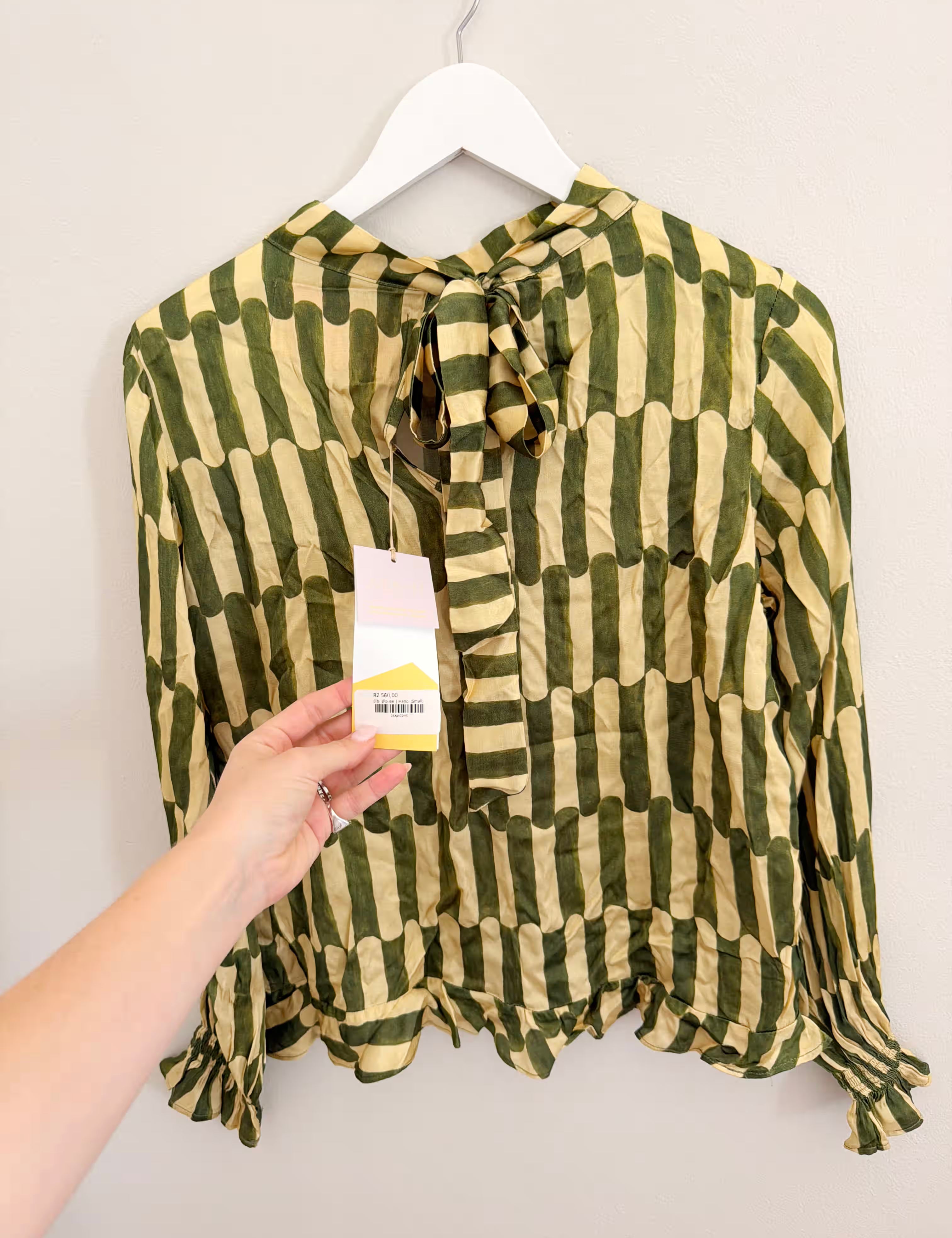 Loved-by-Lilli-Second-Hand-Womens-Blouses-Tops-Multi-_-Print-Small-Asha-Eleven-2_fb88477c-1720-48ba-87d1-a01adebc6f90.avif