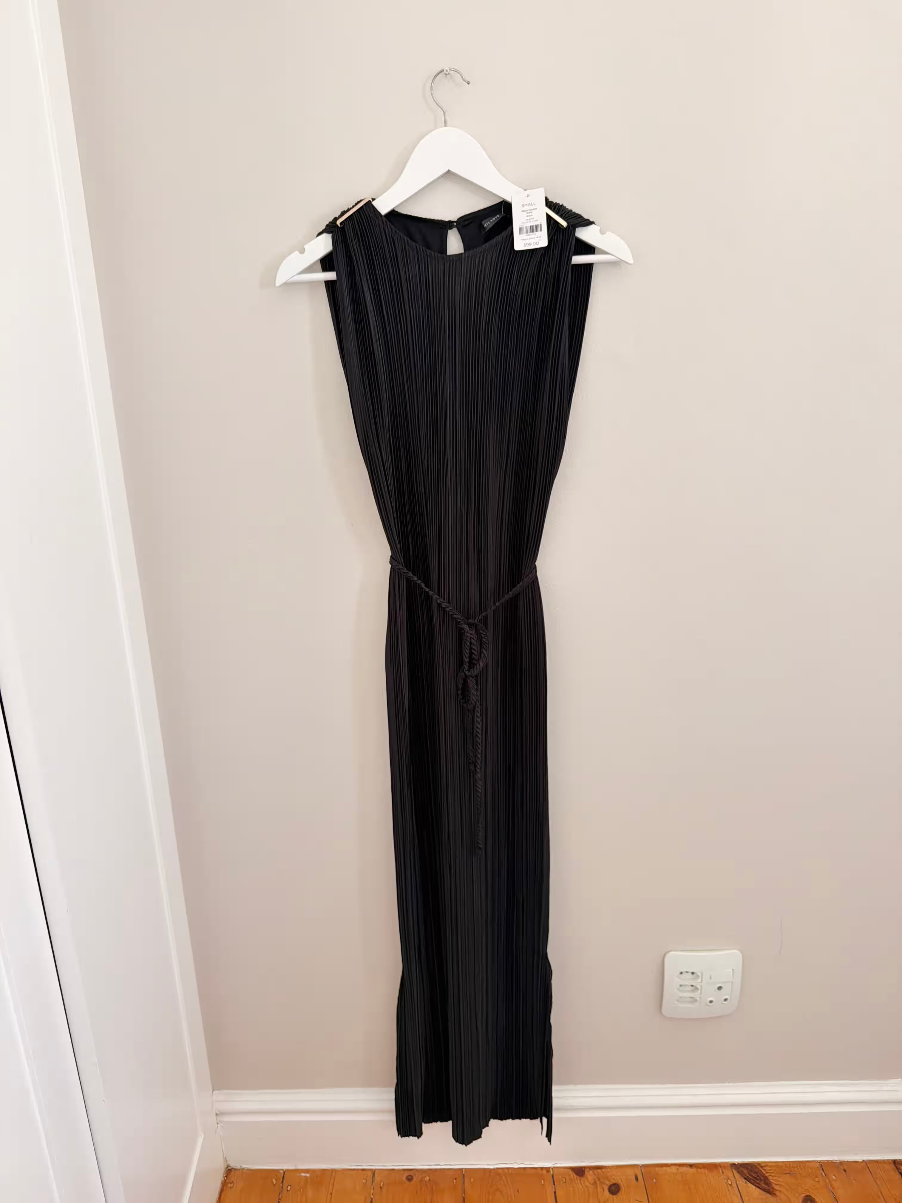 Small Black Dress from Miladys