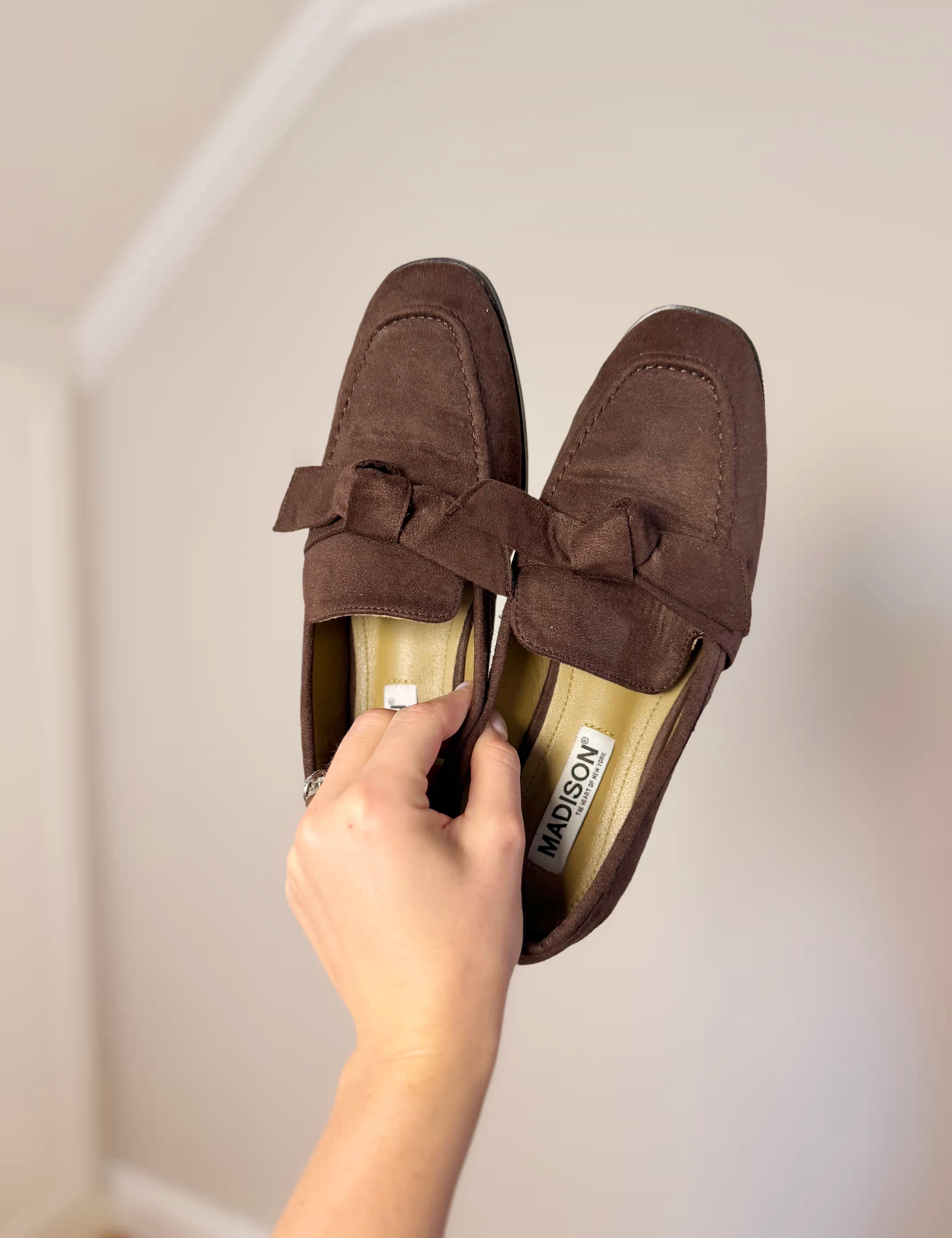 Loved-by-Lilli-Second-Hand-Womens-Flats-Shoes-Brown-Size-5-_-EU38-_-5-Edgars-2_b304d05c-f633-476f-ad73-974e51b7518b.avif