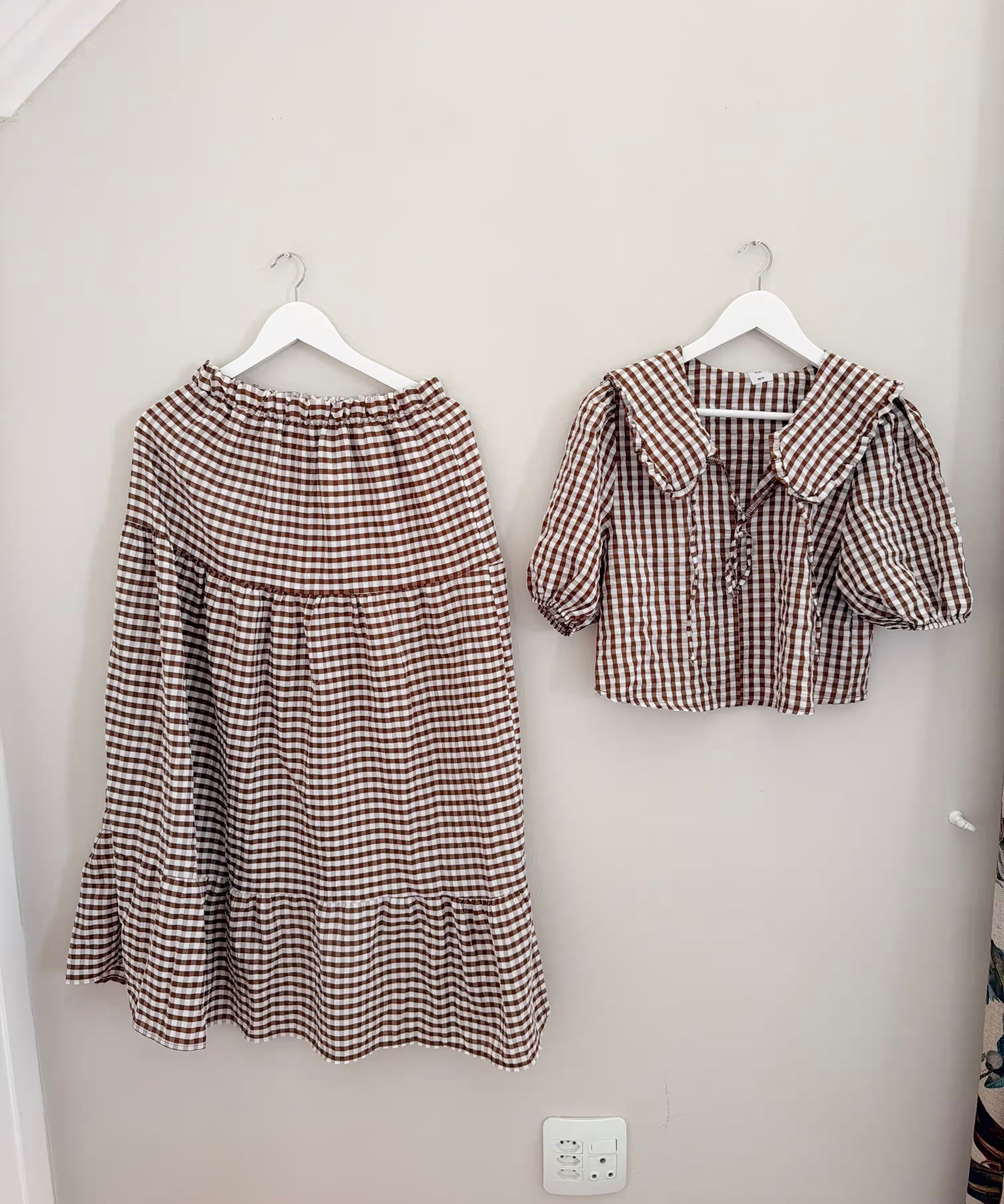 Loved-by-Lilli-Second-Hand-Womens-Skirt-_-Top-Sets-Brown-Small-Mr-PrIce-1_aaf4e00e-3a35-4e97-ad98-3d19a9003a57.avif