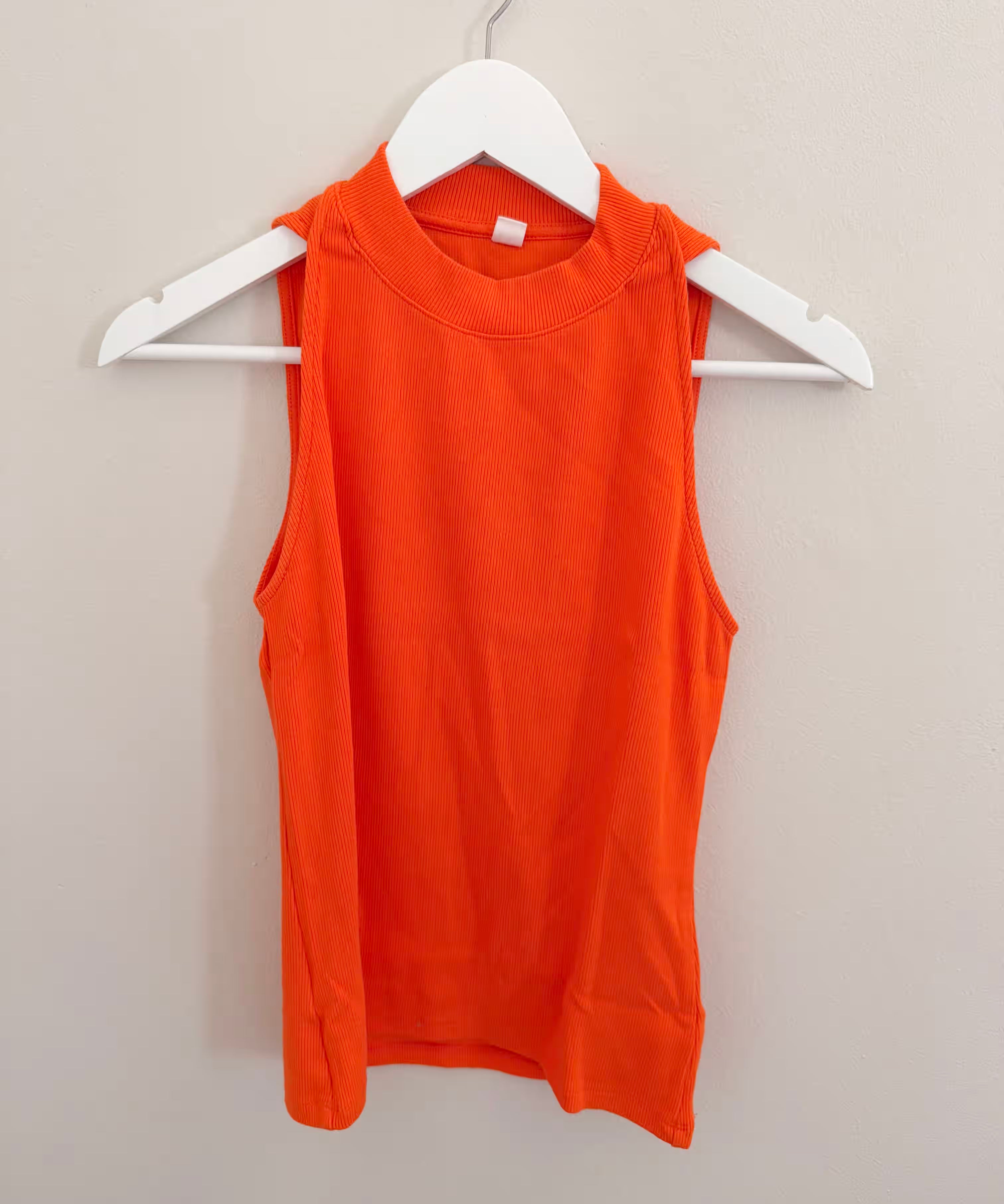 Loved-by-Lilli-Second-Hand-Womens-T-shirts-Vests-Camis-Tops-Orange-Small-Uniq-Clothing-3_b51953f0-b494-48ef-8acb-a7577150da69.avif