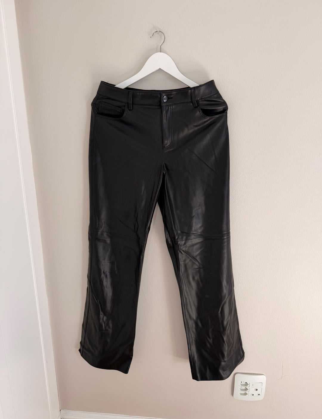 Loved-by-Lilli-Second-Hand-Womens-Trousers-Bottoms-Black-Small-Mango--1-_Set-2.jpg