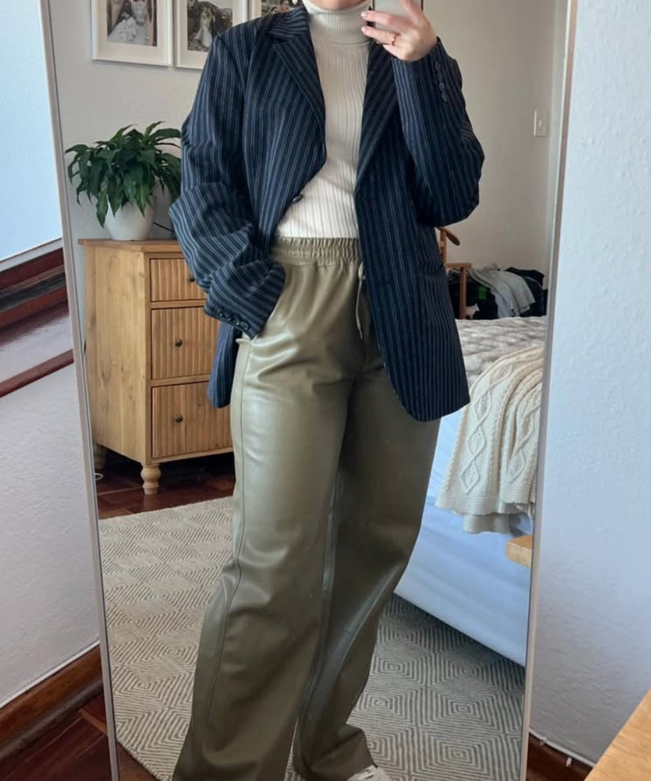 Loved-by-Lilli-Second-Hand-Womens-Trousers-Bottoms-Khaki-Small-Mango_c33c3be8-db28-455f-830b-199cf87a44f3.jpg