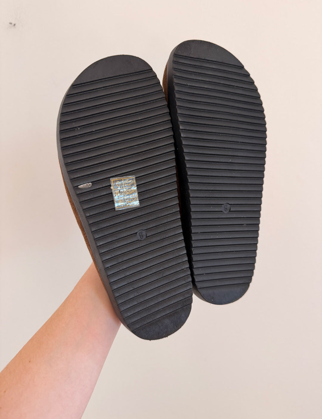 Size-5---EU38---5-Brown-Flats-from-Mr-Price-2.jpg
